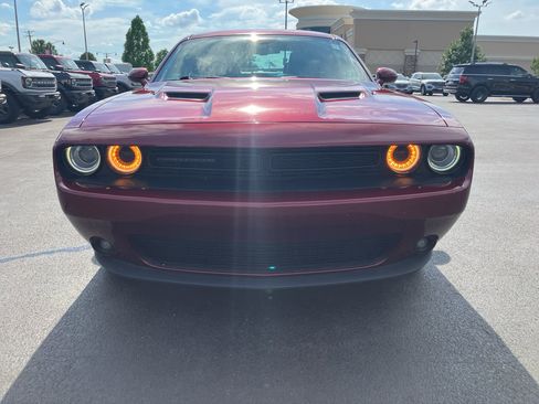 Used 2018 Dodge Challenger SXT Plus RWD image 2
