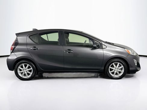 Used 2016 Toyota Prius C Two image 12