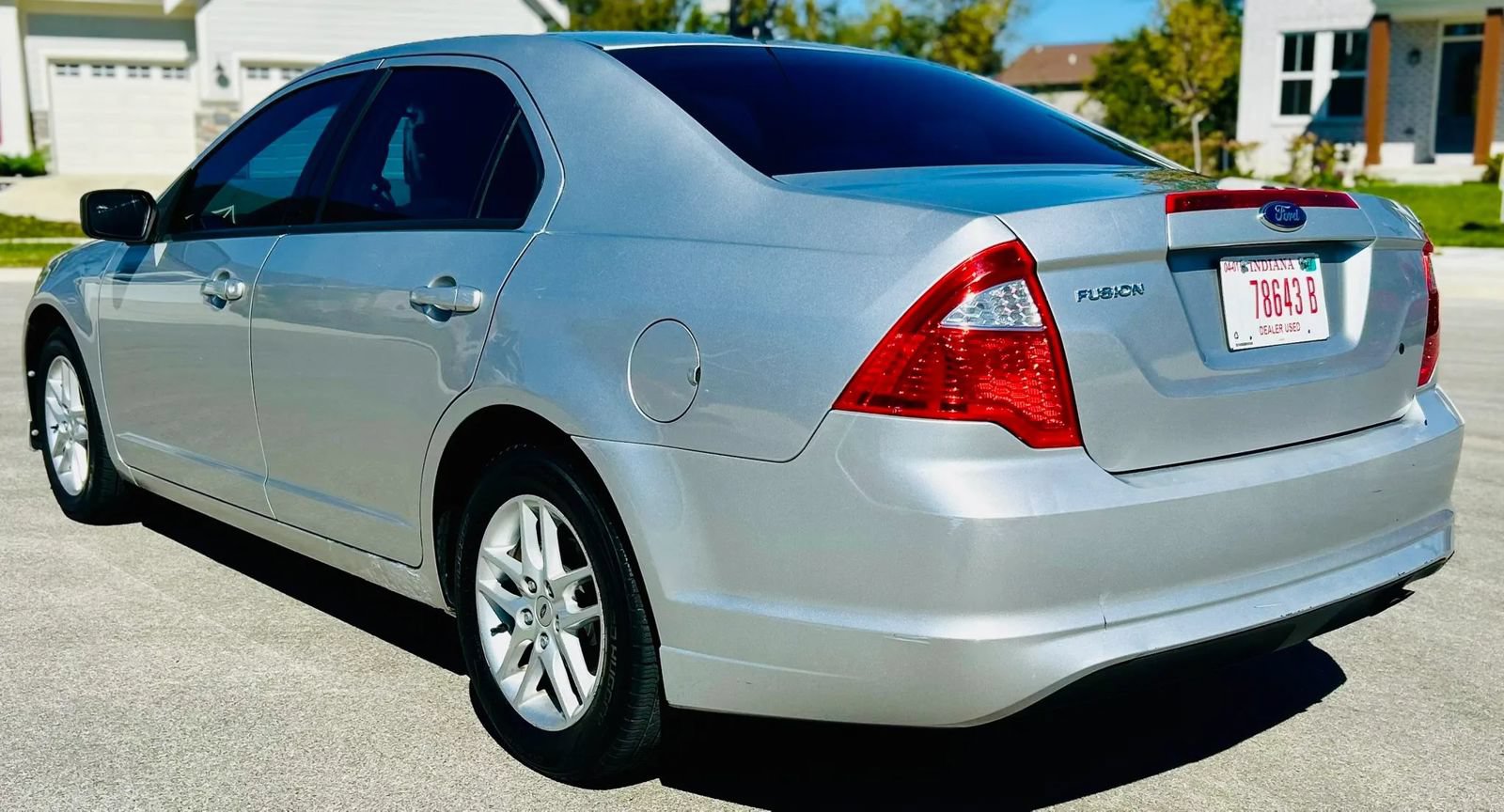 Used 2012 Ford Fusion S FWD image 4