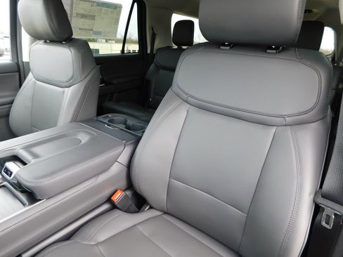 New 2026 Ford Expedition Max Active image 16