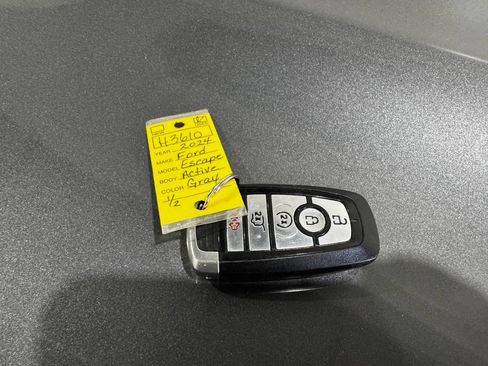 Used 2024 Ford Escape Active AWD/4WD image 45