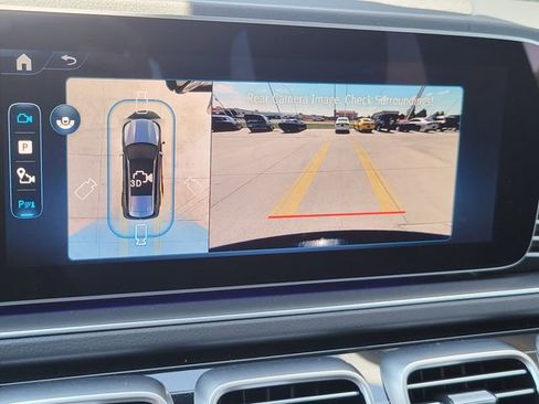 Used 2025 Mercedes-Benz GLS 450 4MATIC image 27