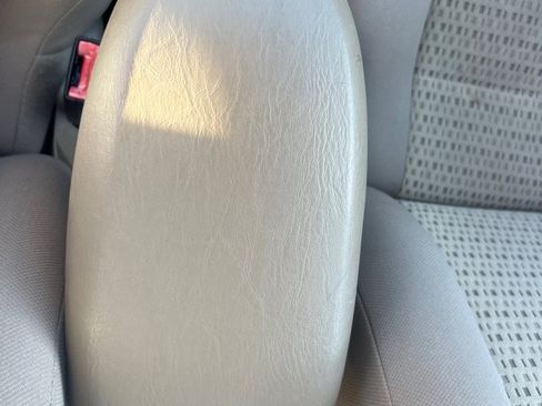Used 2006 Ford Focus ZX4 Sedan FWD image 30