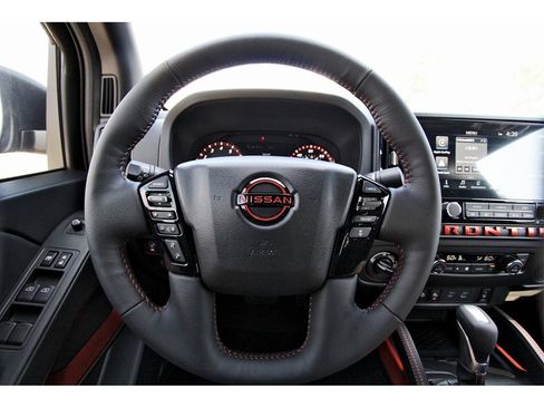 New 2026 Nissan Frontier PRO-4X w/ Pro-4x Convenience Package image 13