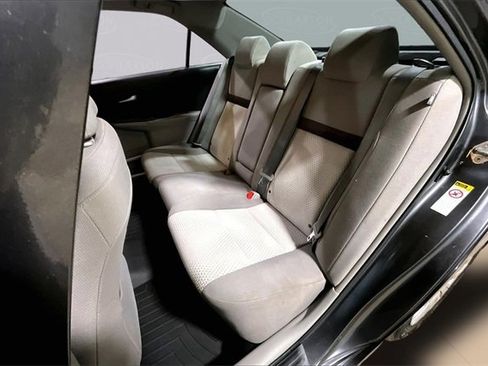 Used 2013 Toyota Camry LE image 13
