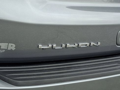 Used 2026 GMC Yukon XL Denali w/ Advanced Technology Package image 34