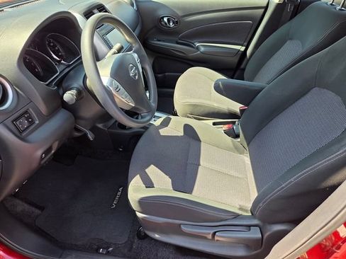 Used 2019 Nissan Versa SV FWD image 10