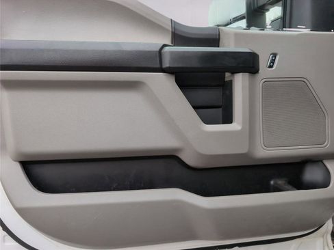 Used 2018 Ford F250 XL w/ Power Equipment Group image 15