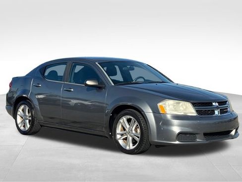 Used 2013 Dodge Avenger SE FWD image 7