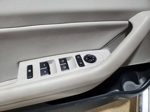 Used 2016 Hyundai Sonata Plug-In Hybrid FWD image 32