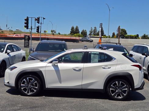 Used 2025 Lexus UX 300h FWD image 7