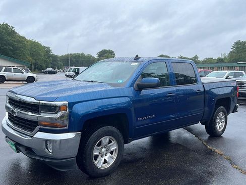 Used 2018 Chevrolet Silverado 1500 LT w/ All Star Edition AWD/4WD image 2