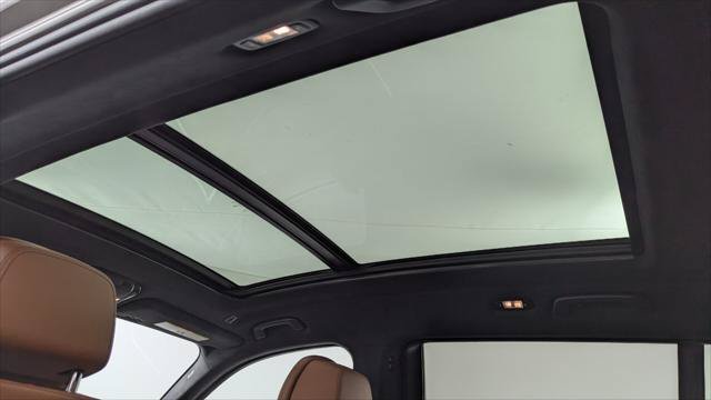 Used 2024 BMW X7 M60i AWD/4WD image 28