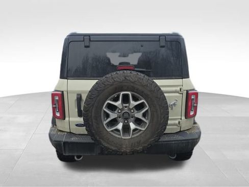 Used 2025 Ford Bronco Badlands image 6