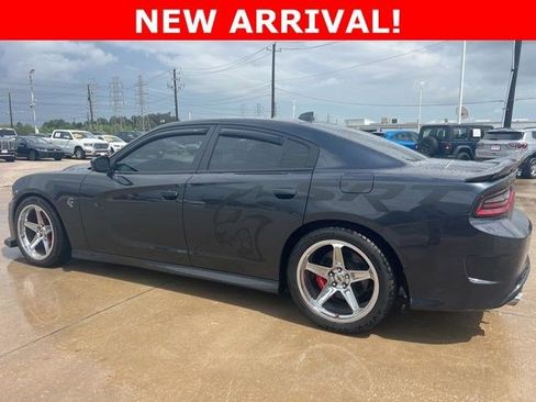 Used 2019 Dodge Charger SRT Hellcat RWD image 5