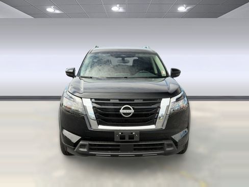 Used 2025 Nissan Pathfinder SV FWD image 6