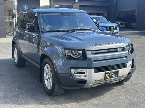 Used 2022 Land Rover Defender 110 SE AWD/4WD image 5