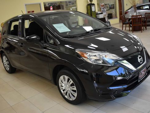 Used 2018 Nissan Versa Note SV FWD image 3