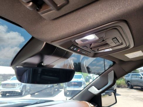Used 2025 GMC Sierra 1500 Denali AWD/4WD image 24