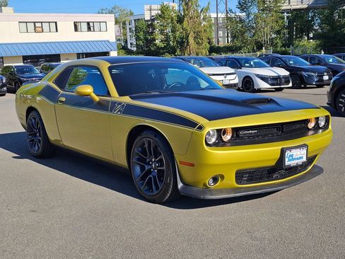 Used 2021 Dodge Challenger R/T w/ T/A Package RWD image 3