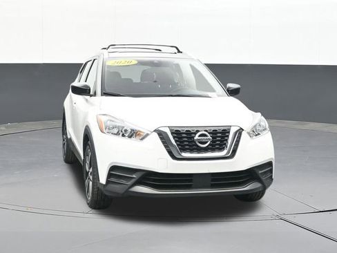 Used 2020 Nissan Kicks SV w/ Exterior Package image 24