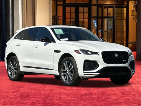 Used 2025 Jaguar F-PACE R-Dynamic S image 8