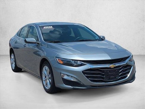 Used 2024 Chevrolet Malibu LT FWD image 3