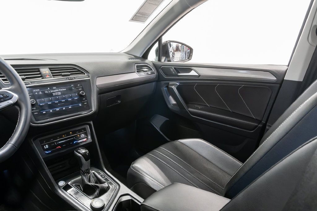 Used 2024 Volkswagen Tiguan SE AWD/4WD image 11
