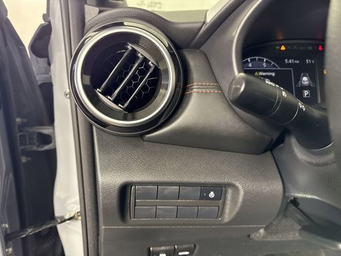 Certified 2023 Nissan Kicks SR w/ SR Premium Package image 17