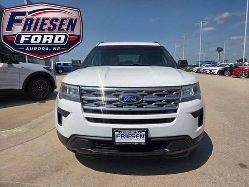 Used 2018 Ford Explorer 4WD image 2