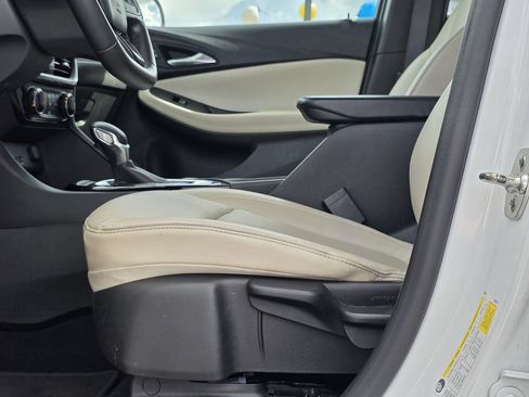 Used 2024 Buick Encore GX Sport Touring FWD image 22