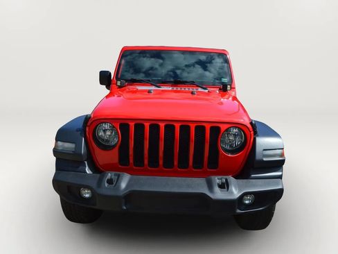 Used 2020 Jeep Wrangler Unlimited Sport AWD/4WD image 2