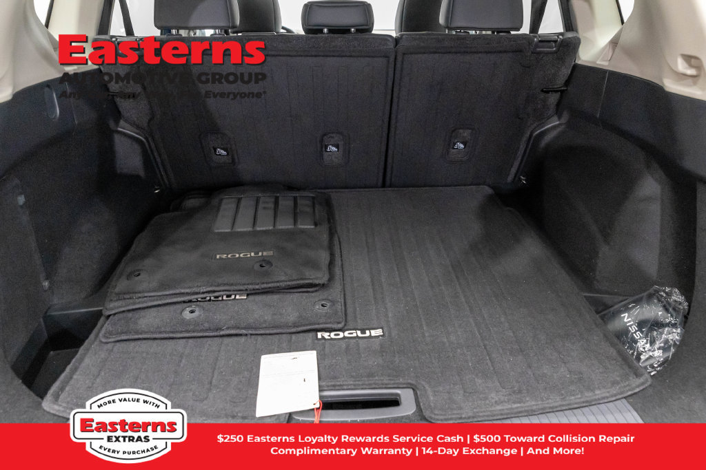 Used 2023 Nissan Rogue SV w/ SV Premium B Package AWD/4WD image 10