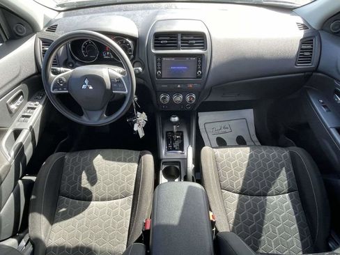 Used 2024 Mitsubishi Outlander Sport ES image 11