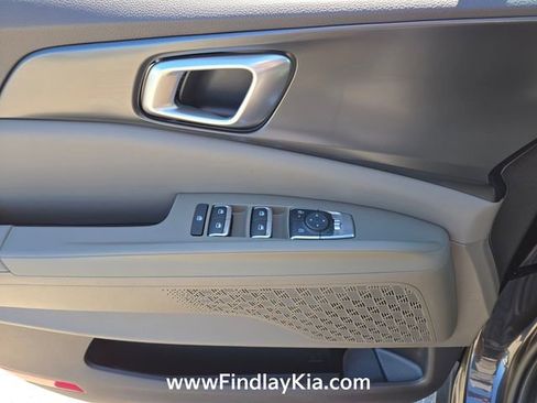 New 2026 Kia Carnival LXS FWD image 15