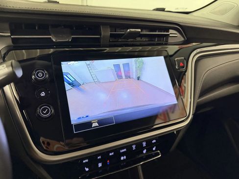 Used 2022 Chevrolet Bolt EUV LT w/ Comfort Package FWD image 23