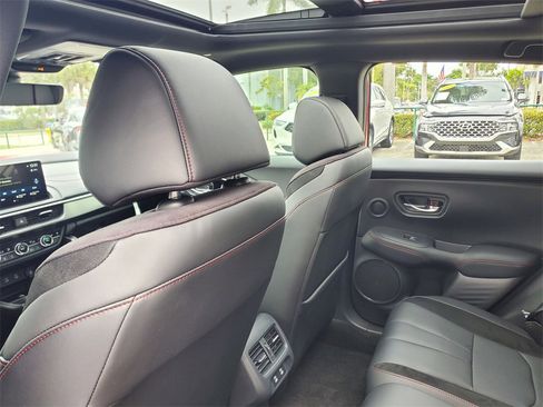 Used 2025 Acura ADX A-Spec image 11