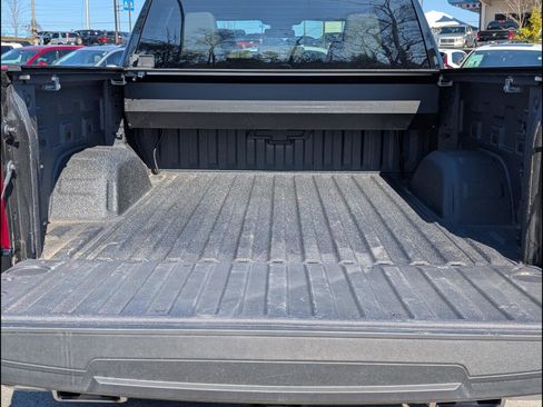 Used 2025 Chevrolet Silverado 1500 LTZ image 20