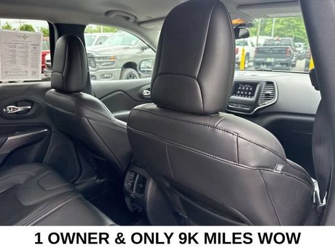 Used 2020 Jeep Cherokee Latitude Plus AWD/4WD image 21