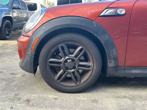 Used 2011 MINI Cooper S image 13