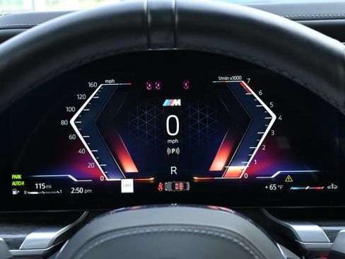 Certified 2024 BMW 760i xDrive w/ Executive Package image 15