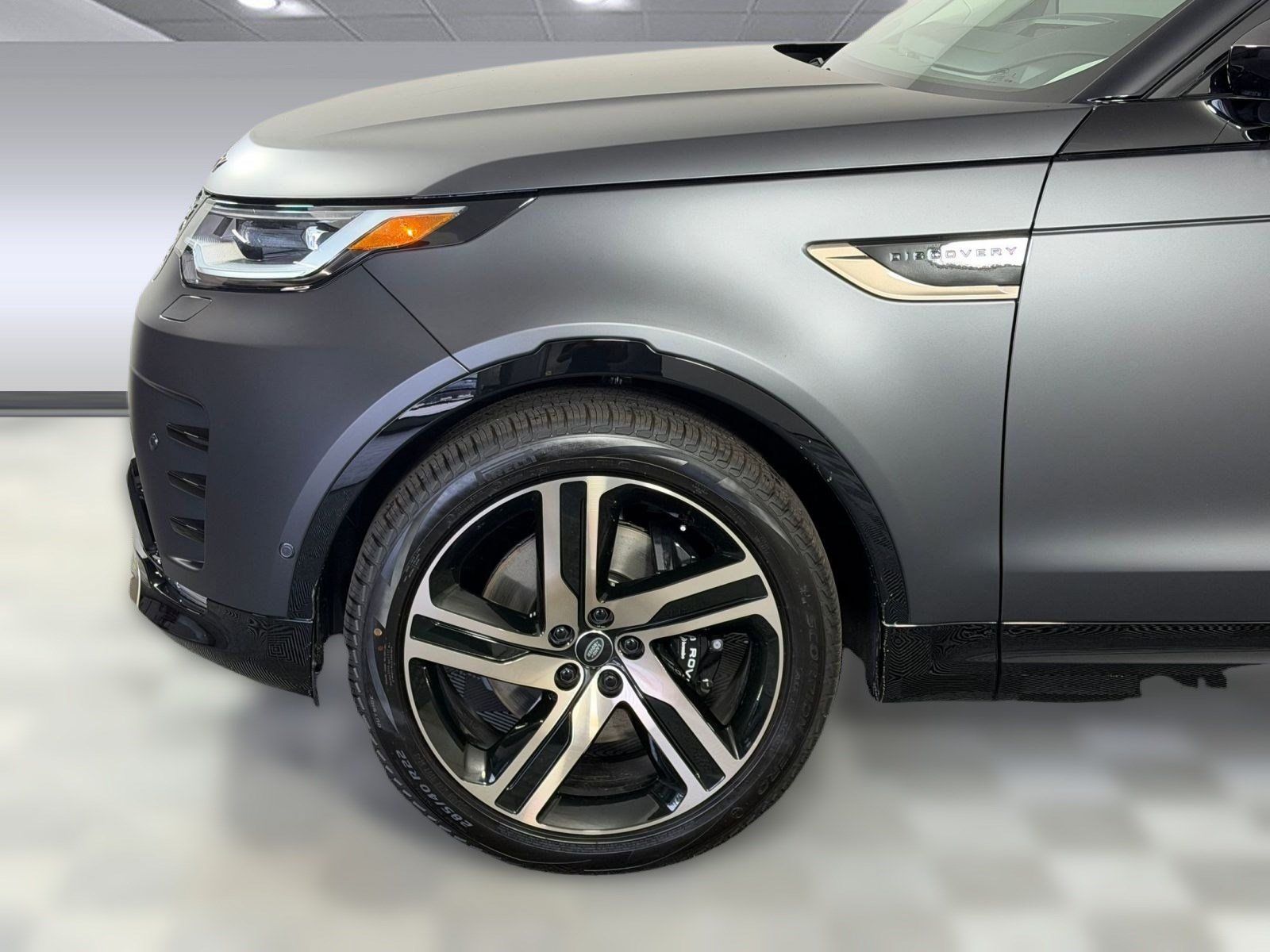 New 2026 Land Rover Discovery Limited Edition AWD/4WD image 11