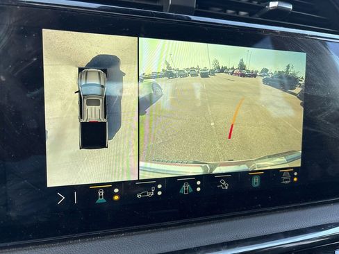 Used 2023 GMC Sierra 1500 AT4 w/ AT4 Premium Package AWD/4WD image 24