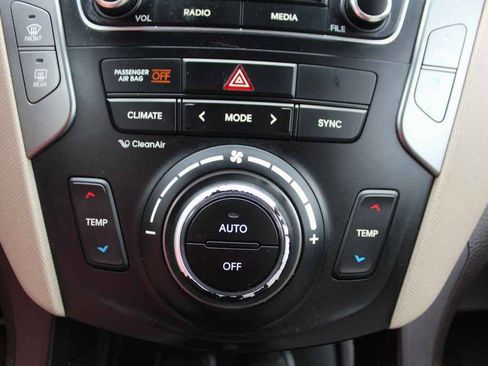 Used 2017 Hyundai Santa Fe Sport AWD/4WD image 21