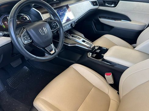 Used 2020 Honda Clarity Touring image 10