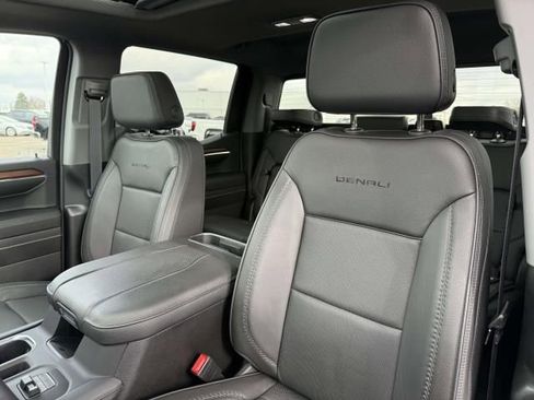 Used 2024 GMC Sierra 1500 Denali AWD/4WD image 12