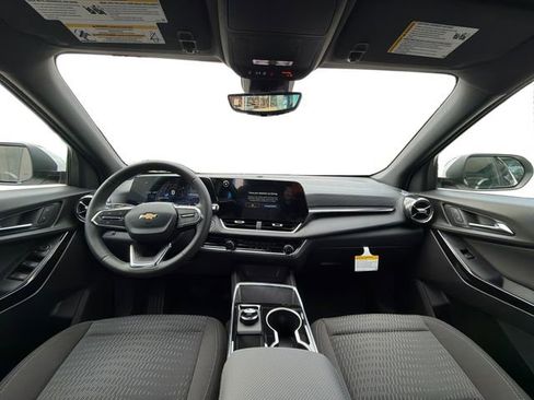 New 2026 Chevrolet Equinox LT w/ Safety and Technology Package FWD image 13