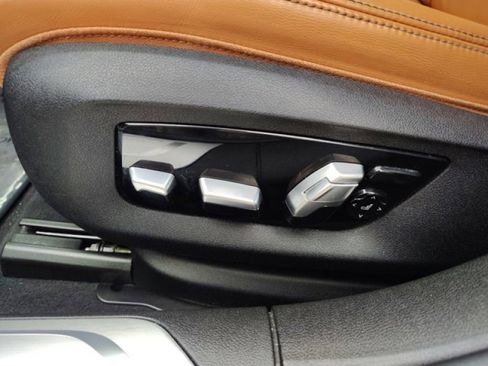 Used 2019 BMW 750i xDrive image 12