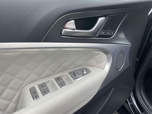 Used 2024 Genesis G70 3.3T Advanced w/ Sport Prestige Package image 18