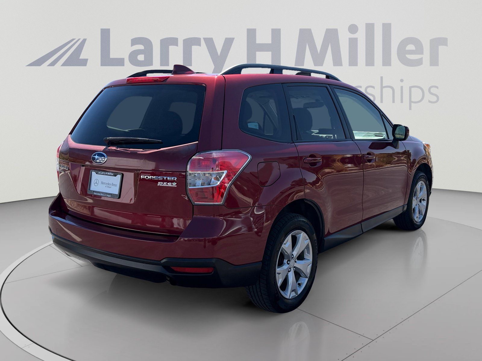 Used 2016 Subaru Forester 2.5i Premium w/ All-Weather Package AWD/4WD image 5